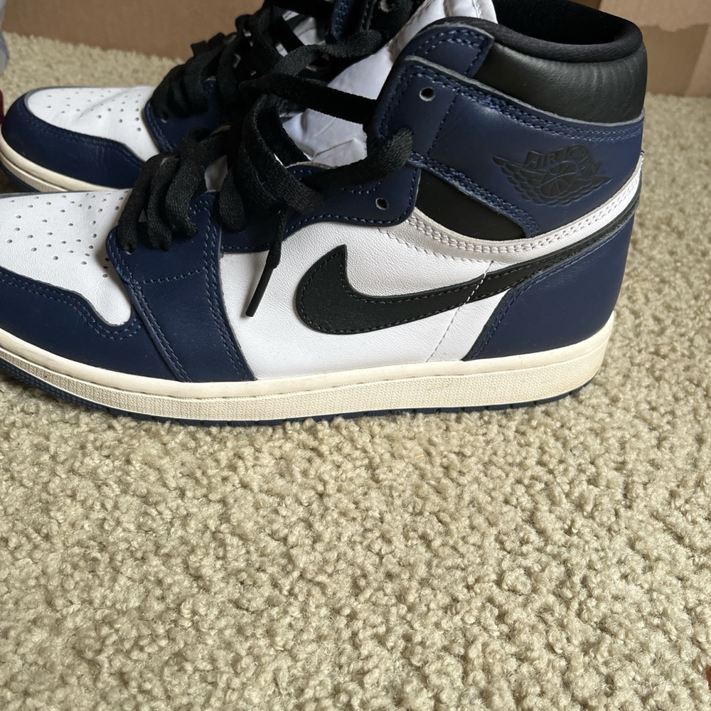 Jordan 1 midnight navy size 9
